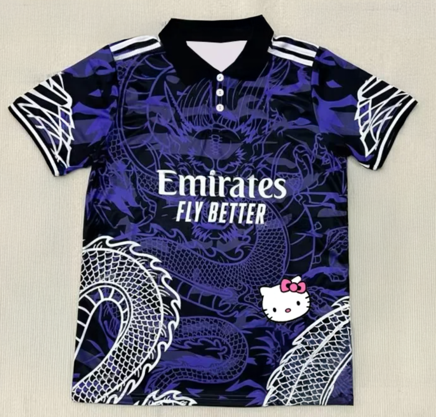 Polo Hello Kitty x Emirates – Édition Limitée