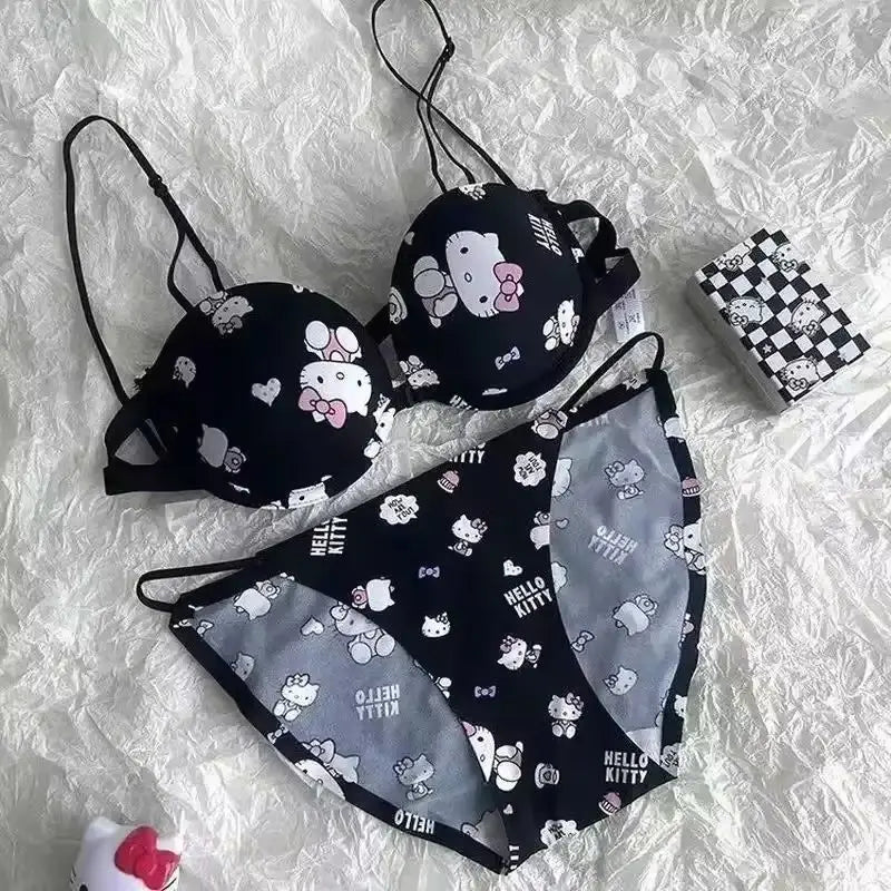 Ensemble lingerie Hello Kitty