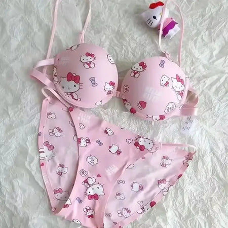 Ensemble lingerie Hello Kitty